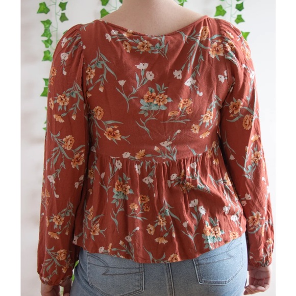 AMERICAN EAGLE Rust Colored Floral Tie Front Crop Top - Picture 5 of 8